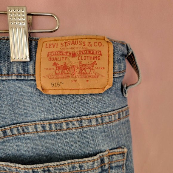 Levi's denim shorts - Picture 3 of 5